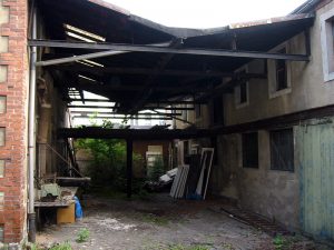 Stoffwechsel überdachter Hof 2003